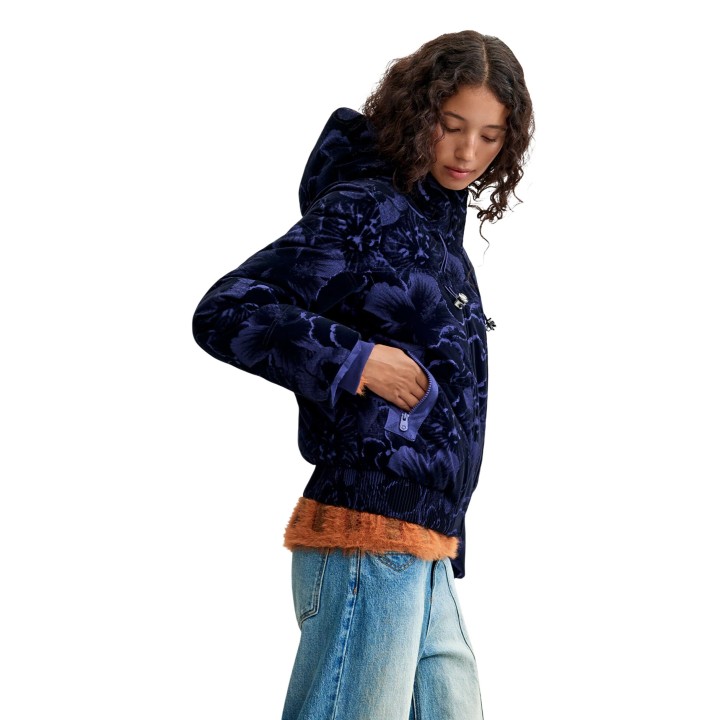 Desigual chaqueta acolchada de mujer azul con estampado floral vista lateral