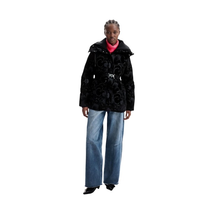 Desigual chaqueta acolchada negra de mujer Padded Lucienne 26WWEW41 vista frontal completa