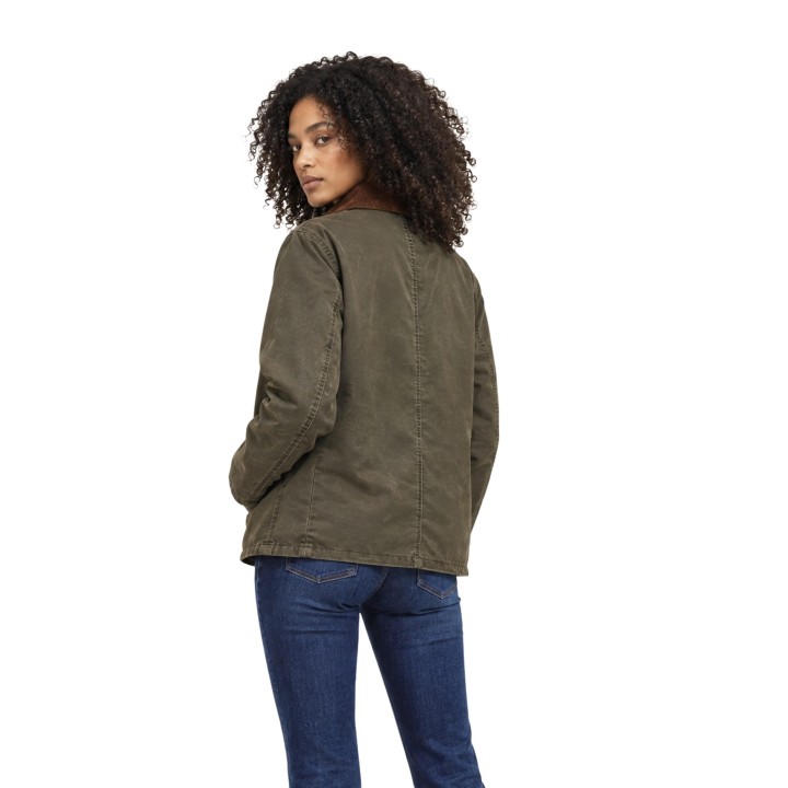 Only chaqueta de mujer verde oscuro Onlapricot Jacket Otw 15357495 vista tres cuartos