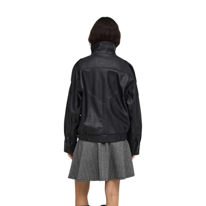 Only chaqueta de mujer negra de polipiel vista posterior