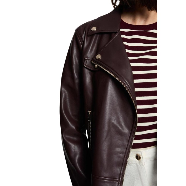 Detalle de chaqueta de mujer Morgan De Toi 262-GEFF color burdeos