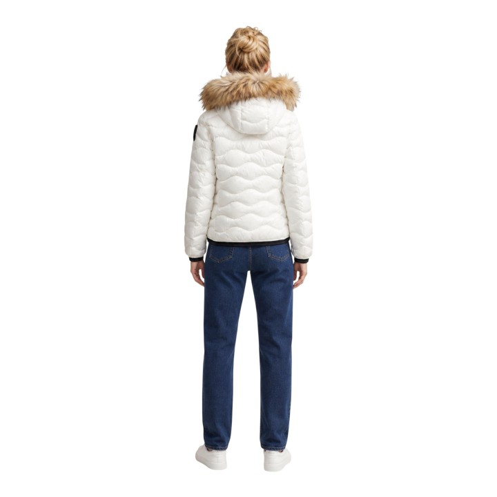 Blauer. chaqueta acolchada de mujer blanca con cuello de pelo vista posterior