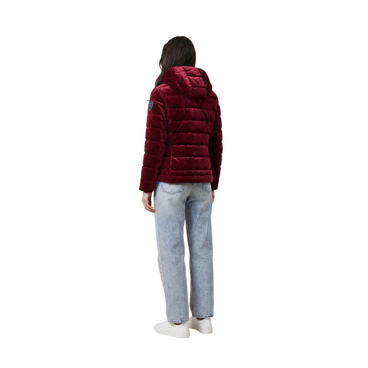 Chaqueta acolchada Blauer. Velly de mujer en terciopelo burdeos vista posterior