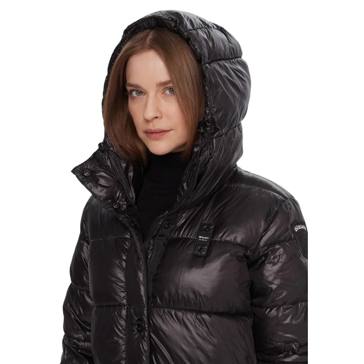 Blauer. chaqueta de mujer Adelaide negra con capucha detalle frontal