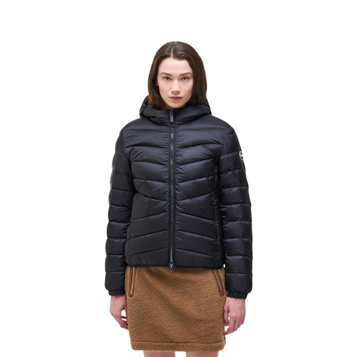 Colmar Originals chaqueta acolchada de mujer negra con capucha vista frontal