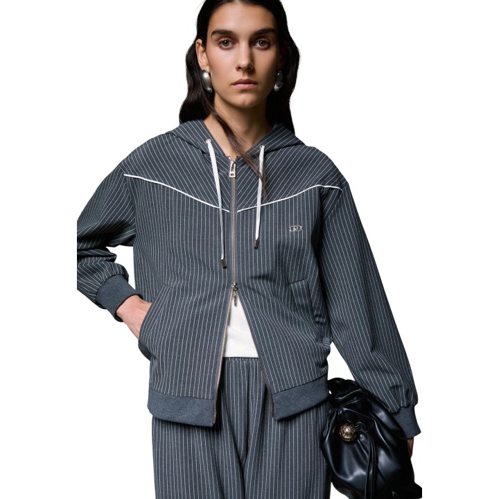 Liu-Jo chaqueta de mujer gris y blanca TF6200 T691A vista frontal