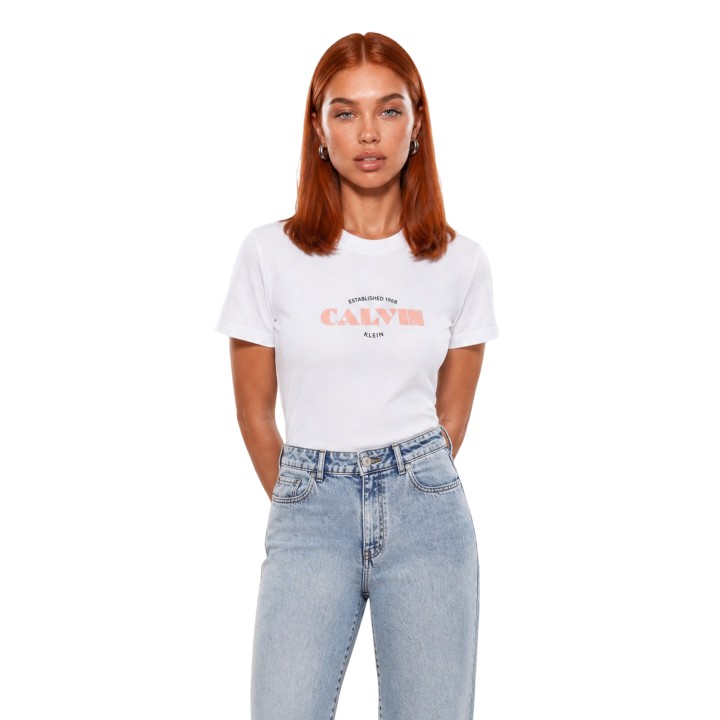 Camiseta blanca de mujer Calvin Klein Jeans LV047G807G vista frontal