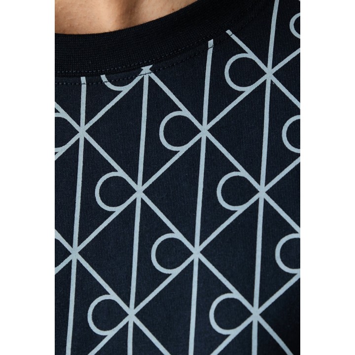 Calvin Klein Jeans camiseta de mujer azul LV047G811G en vista posterior