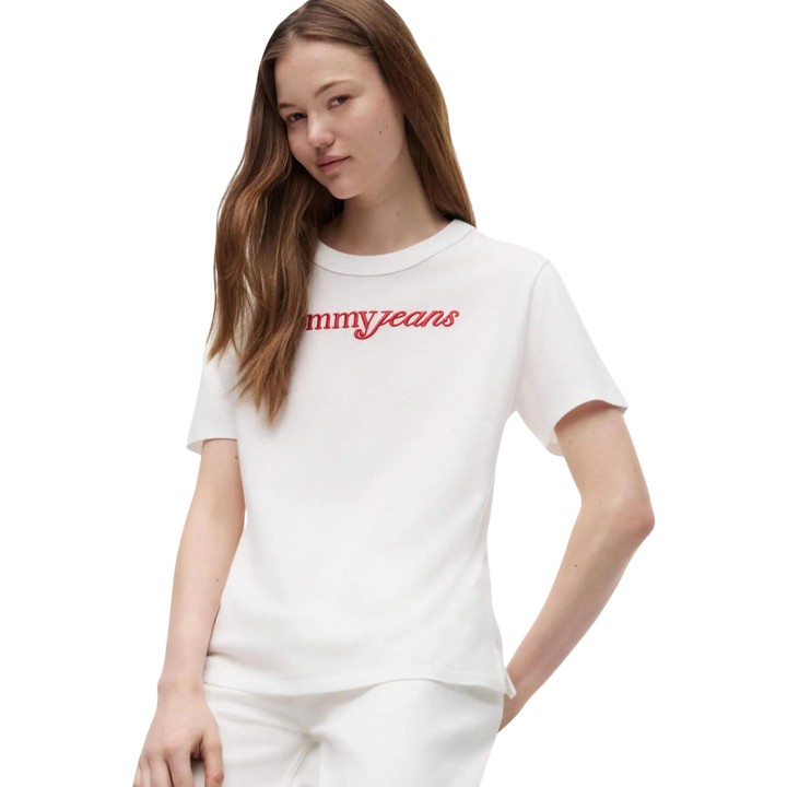 Camiseta de mujer Tommy Hilfiger Jeans DW0DW22812 en color sour cream vista de tres cuartos