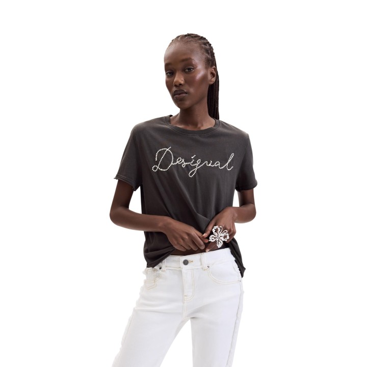 Desigual camiseta de mujer negra TS_NEENA 26WWTK39 en vista frontal