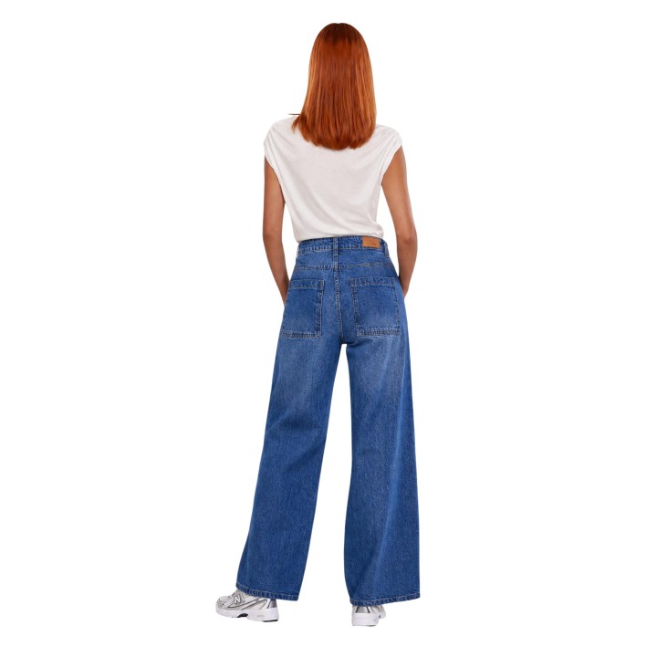 I am camiseta de mujer blanca modelo 1946 vista posterior