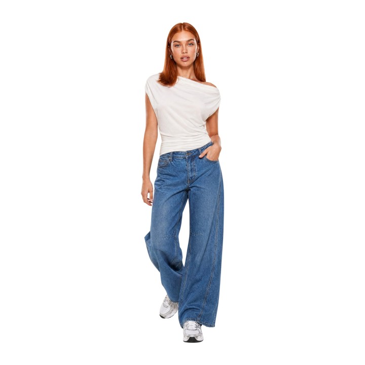 I am camiseta de mujer blanca modelo 1946 vista de tres cuartos