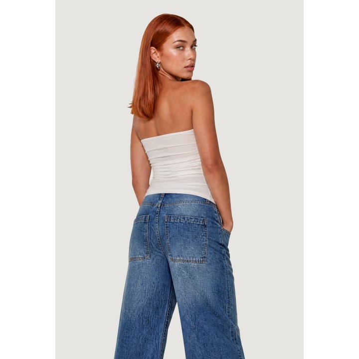 I am bustier de mujer blanco modelo 1948 en vista posterior