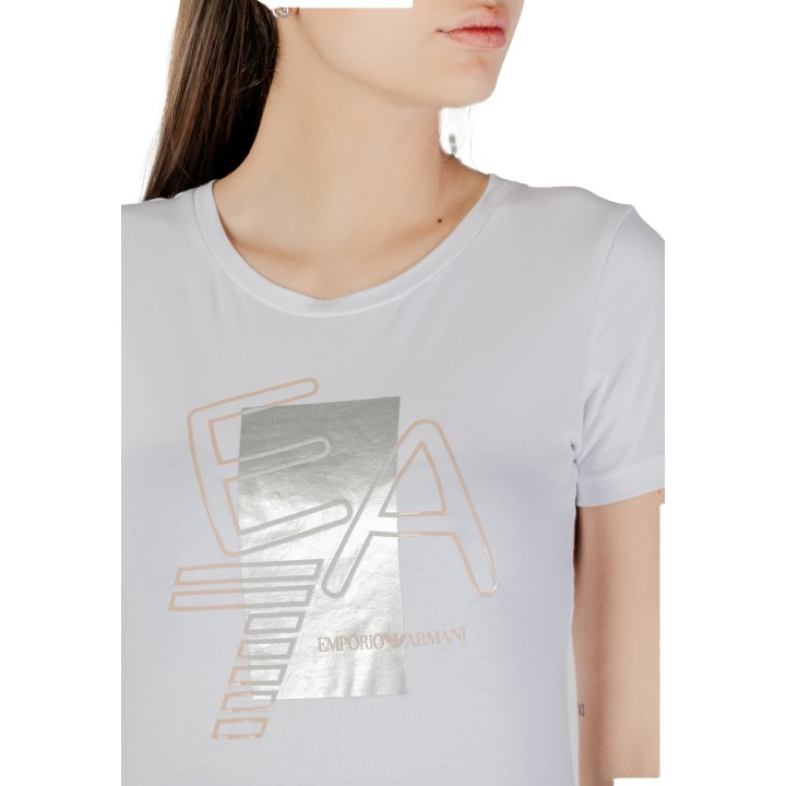 Detalle frontal de camiseta blanca de mujer EA7 7W000187 AF10373