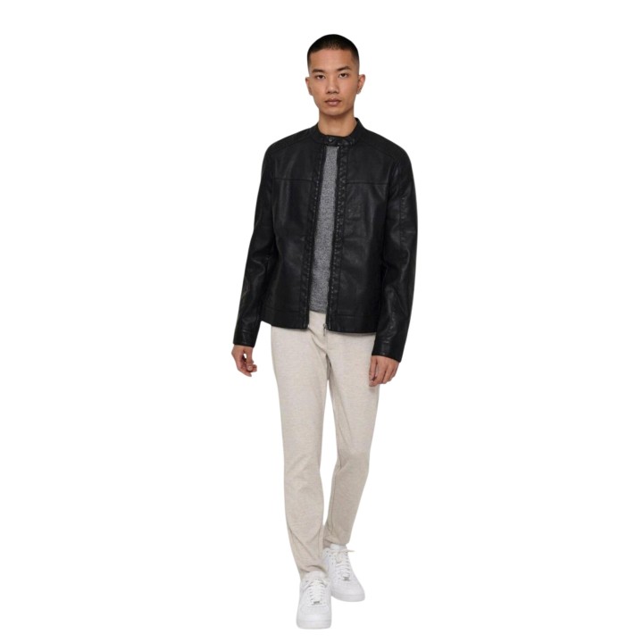 Only & Sons chaqueta racer de hombre negra de PU en vista frontal