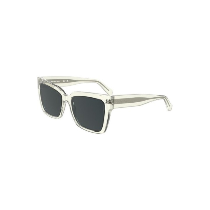 Gafas de sol Calvin Klein para hombre con montura transparente de plástico y lentes ahumadas polarizadas vista lateral