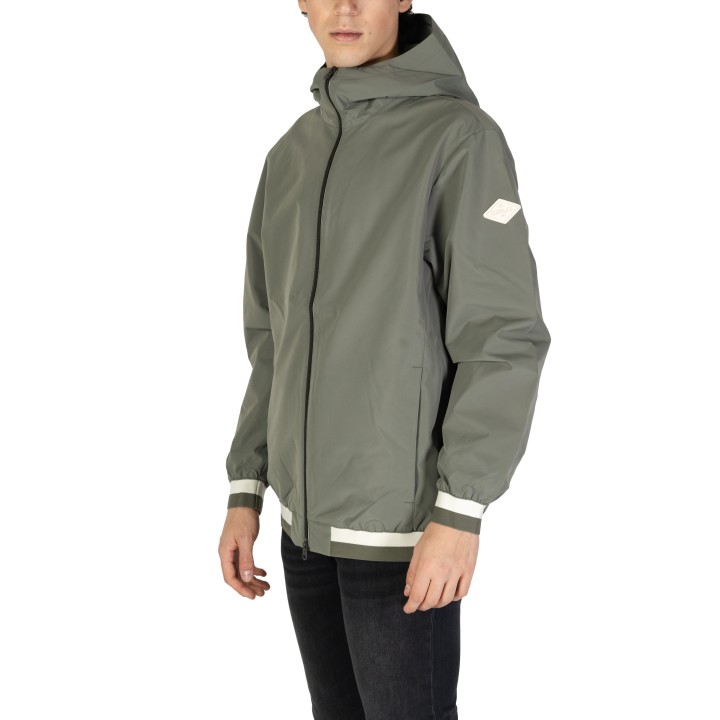 Replay chaqueta de hombre verde salvia M8452.000.85112 vista tres cuartos