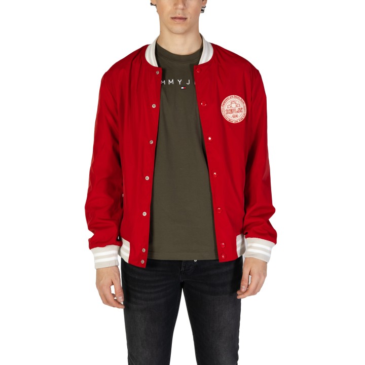 Chaqueta roja Replay para hombre M8440.000.85120 en vista frontal abierta