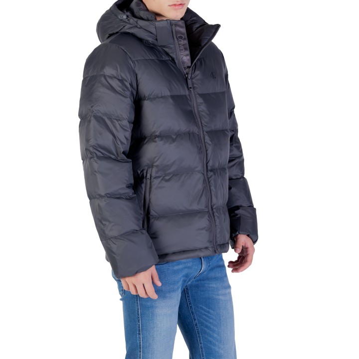 Chaqueta acolchada de nylon Calvin Klein Jeans para hombre en color antracita vista de tres cuartos