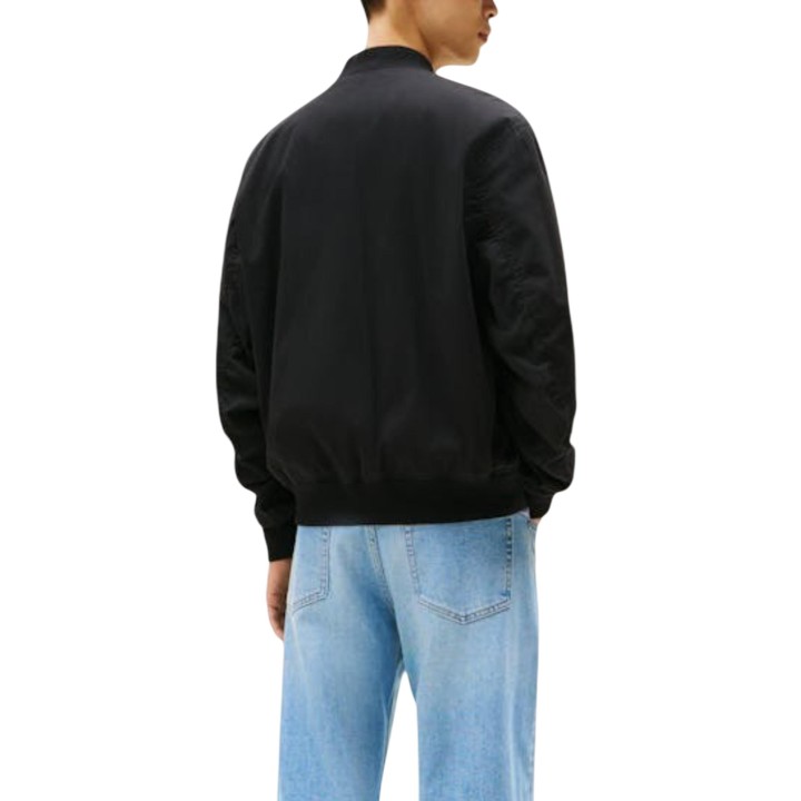 Tommy Hilfiger Jeans chaqueta bomber de hombre negra vista posterior