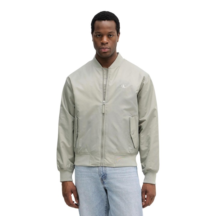 Calvin Klein Jeans chaqueta bomber verde para hombre vista frontal