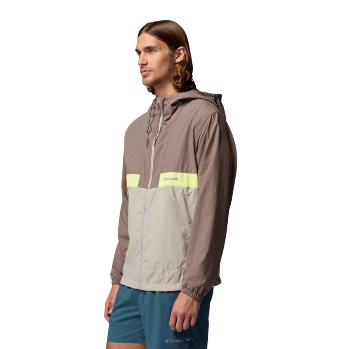 Columbia chaqueta cortavientos de hombre gris Spire Valley 2117051 vista tres cuartos