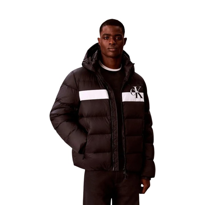 Calvin Klein Jeans chaqueta acolchada negra de hombre vista frontal