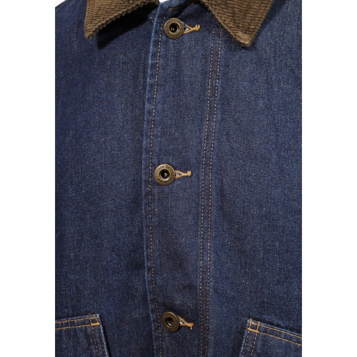 Detalle frontal de chaqueta Only & Sons de hombre en denim oscuro