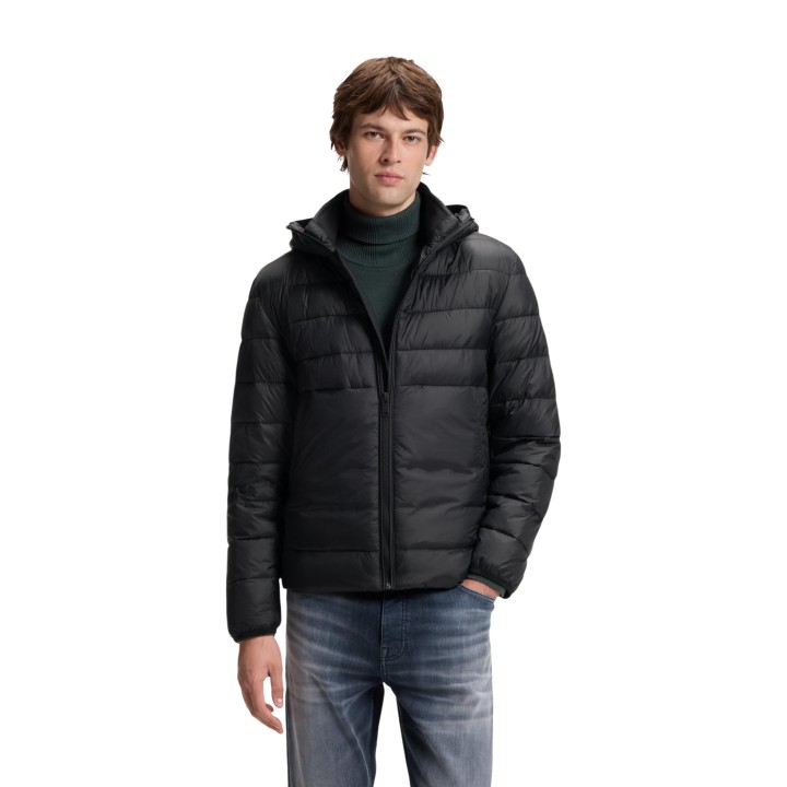 Boss Odenni 50565634 chaqueta negra de hombre acolchada vista frontal