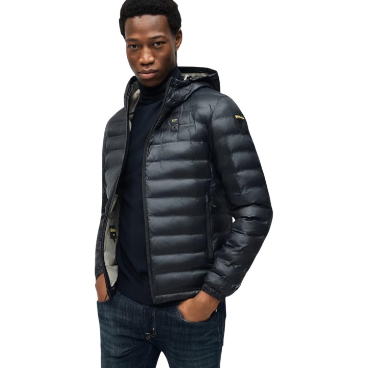 Blauer. chaqueta acolchada de hombre negra y beige Charles vista de tres cuartos con detalle