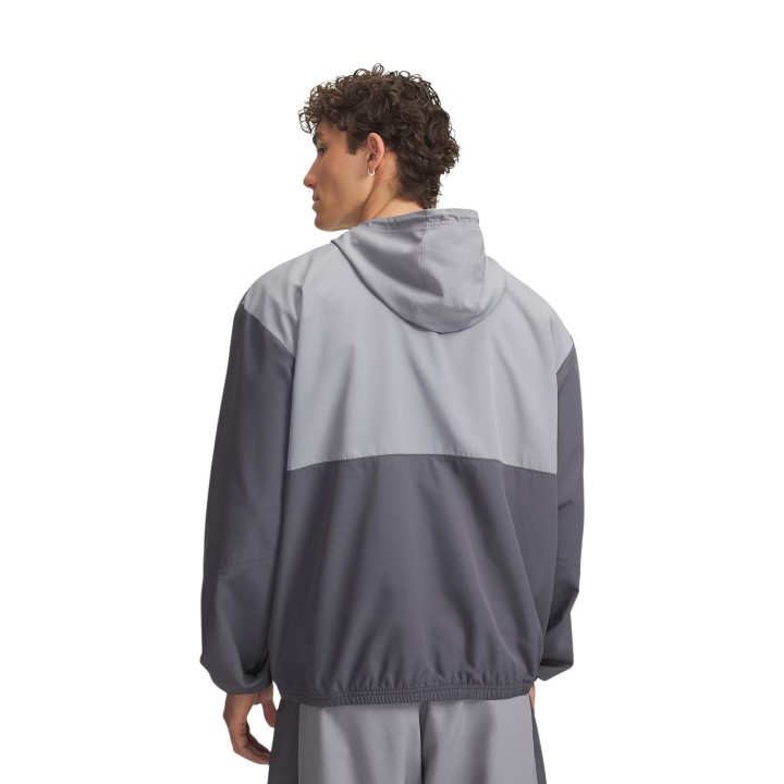 Under Armour chaqueta tejida gris para hombre UA Rival Woven vista posterior