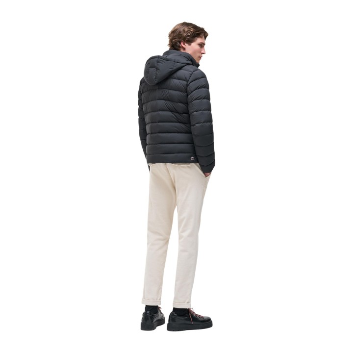 Colmar Originals chaqueta acolchada de hombre negra vista posterior tres cuartos