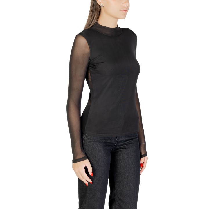Only jersey de mujer negro de malla vista de tres cuartos