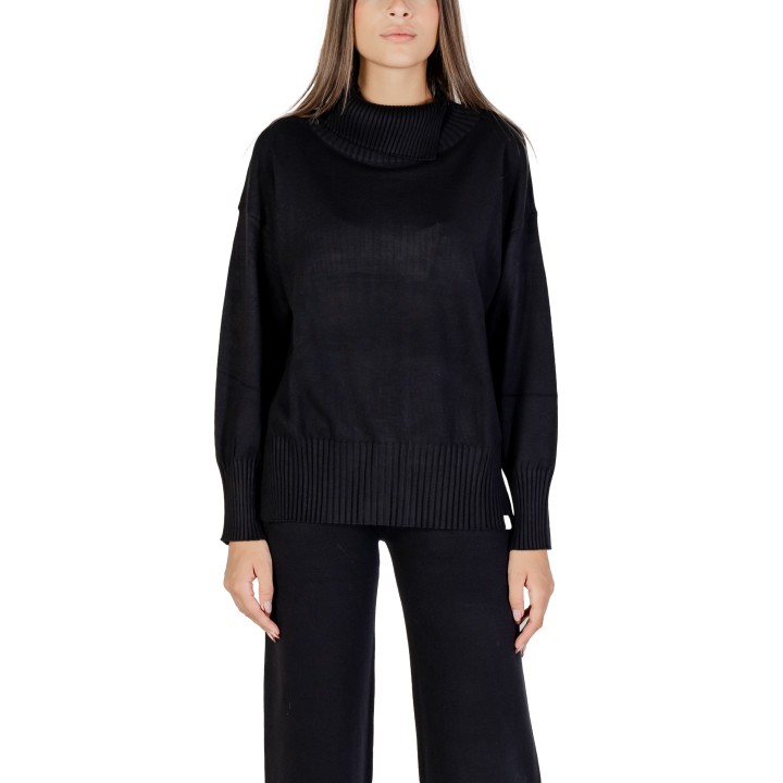 Choral jersey de cuello alto negro para mujer vista frontal