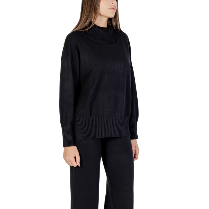 Choral jersey de cuello alto negro para mujer vista frontal