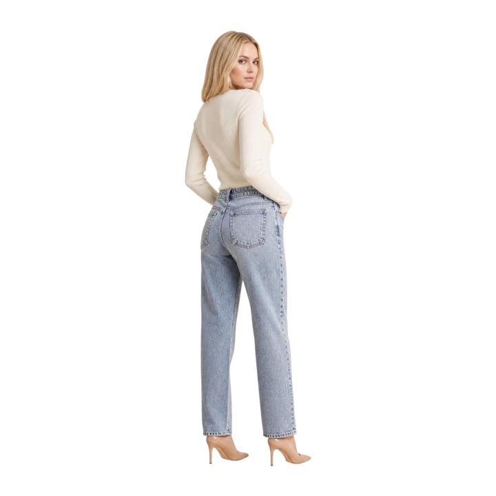 Guess jersey blanco de mujer W6YR10 Z0949 en vista posterior de tres cuartos