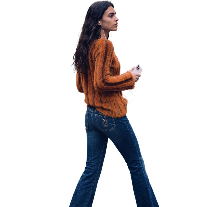 Desigual jersey de mujer marrón de tejido de pelo vista lateral