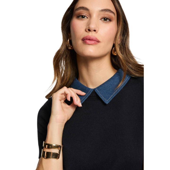 detalle del cuello azul del jersey de mujer Morgan De Toi 252-MJANO