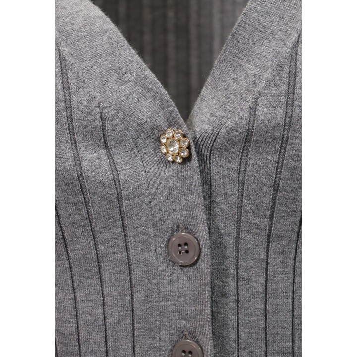 Detalle del cárdigan Liu-Jo de mujer gris de punto WF6037 MS052