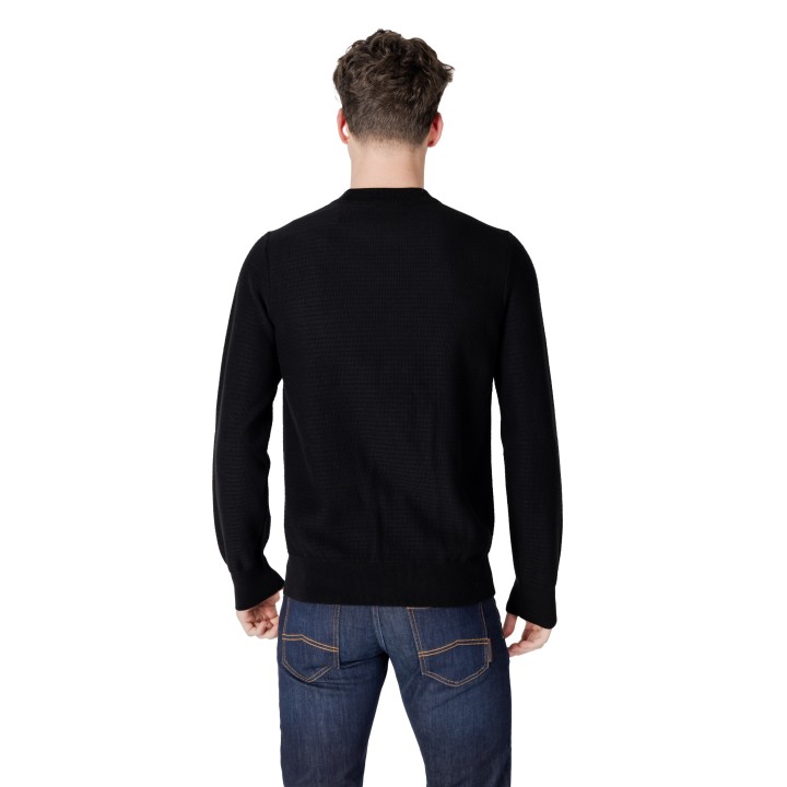Jersey Boss de hombre negro vista posterior