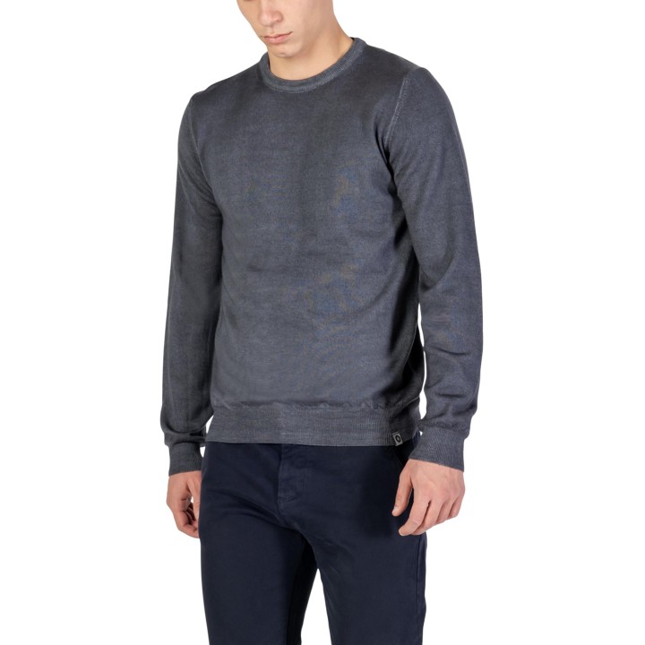 YOS PARICO jersey de hombre color antracita vista de tres cuartos