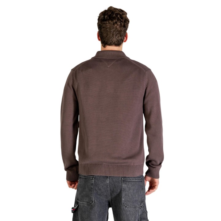 Jersey Tommy Hilfiger Jeans para hombre en color chocolate vista posterior