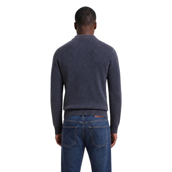 Guess jersey negro de hombre M6YR20 Z0925 en vista posterior