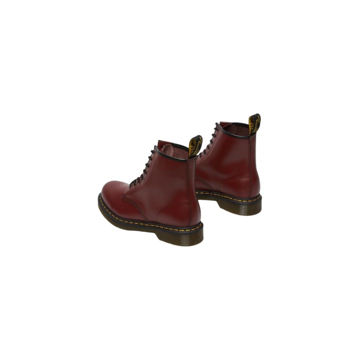 Dr. Martens 1460 botas de mujer bordeaux en vista posterior