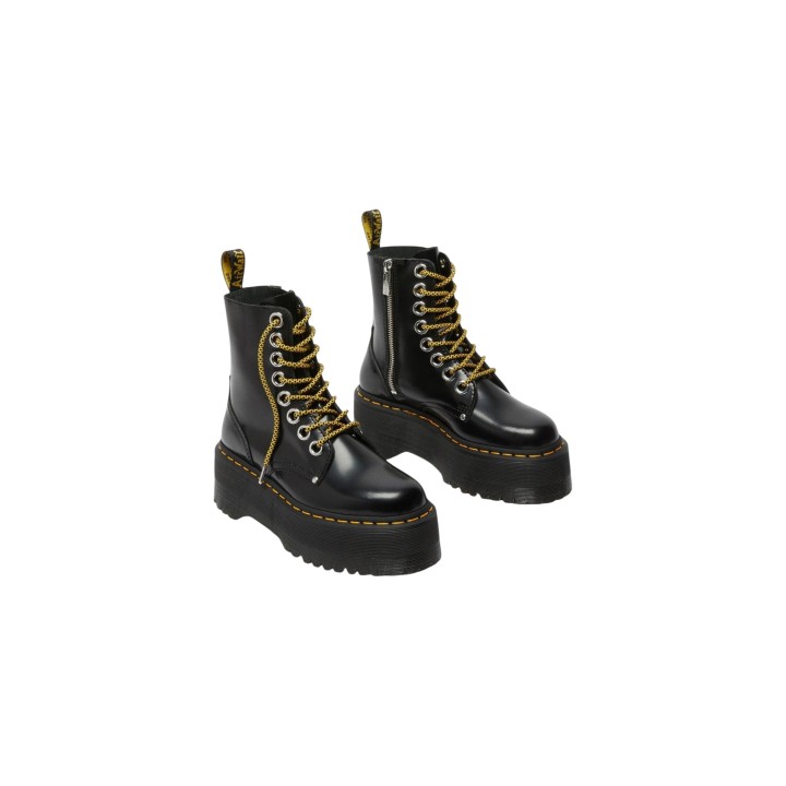 Dr. Martens Jadon Max Buttero 25566001 botas de mujer negras vista tres cuartos frontal