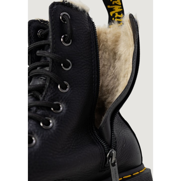 Detalle del forro cálido y cremallera de la bota Dr. Martens Jadon negra