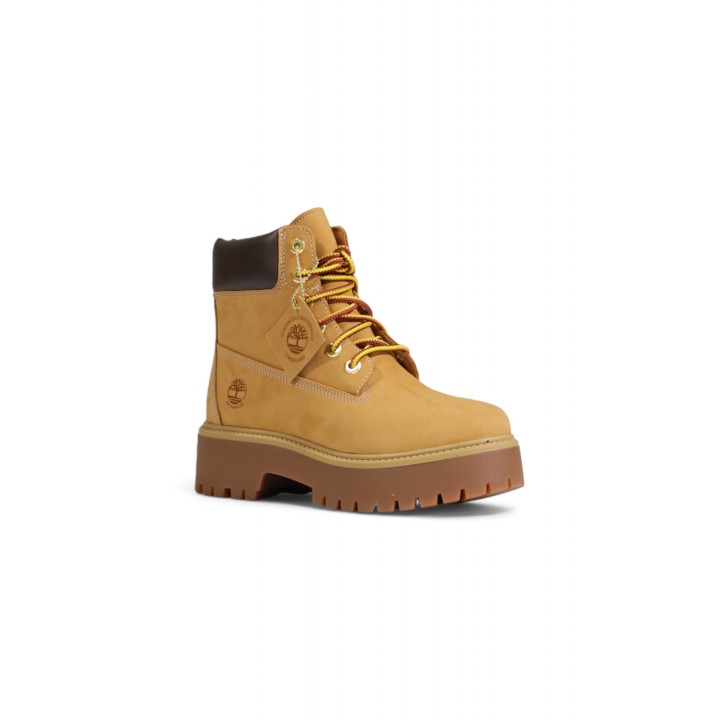 Bota Timberland de mujer beige de piel vista tres cuartos modelo TB1A5RJD231