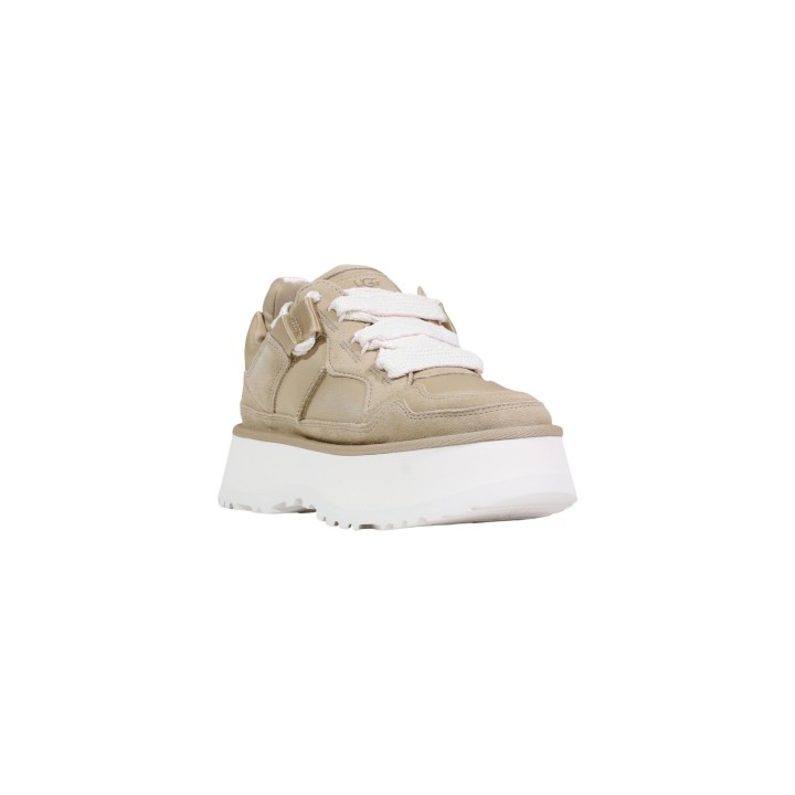 UGG botín deportivo de mujer beige vista tres cuartos frontal