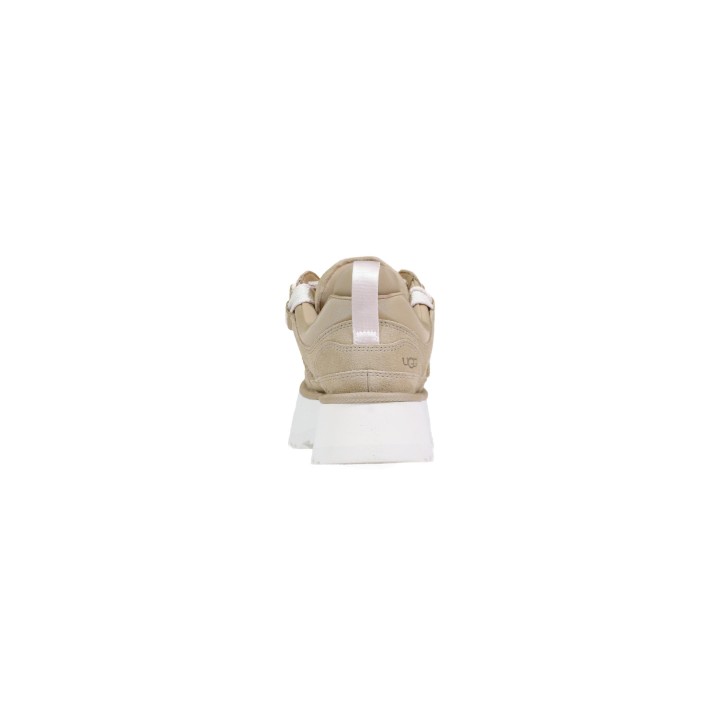 UGG botín deportivo de mujer beige vista posterior