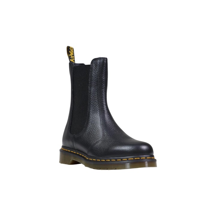 Dr. Martens 2976 Hi para mujer en piel negra vista tres cuartos